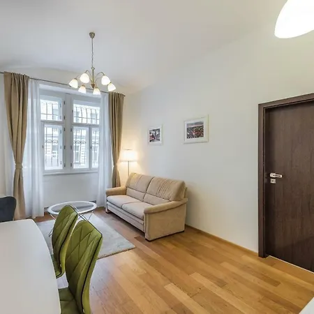 Apartman 45 Négyzetméteres, 1 Hálószobás, 1 Saját Fürdőszobával Rendelkező Apartman 02. Kerület Terüle